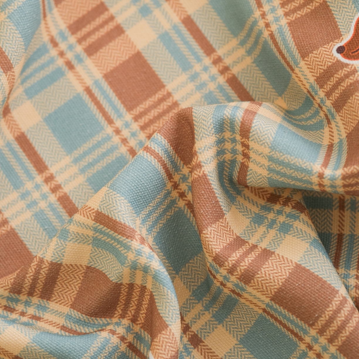 91家纺网 家纺一手货源 找家纺 慕绸家纺（原萌宝老粗布厂家） 2026新款原棉细纱工艺款亲肤柔软老粗布床单凉席席子春夏热门款-直播热卖圆角花边款 美式腊肠狗