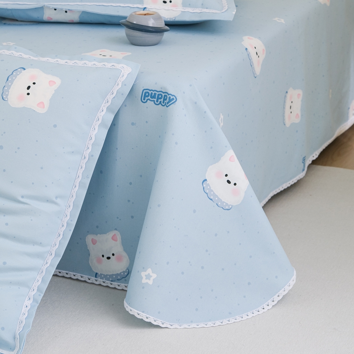 91家纺网 家纺一手货源 找家纺 慕绸家纺（原萌宝老粗布厂家） 2026新款原棉细纱工艺款亲肤柔软老粗布床单凉席席子春夏热门款-直播热卖圆角花边款 奶油大白