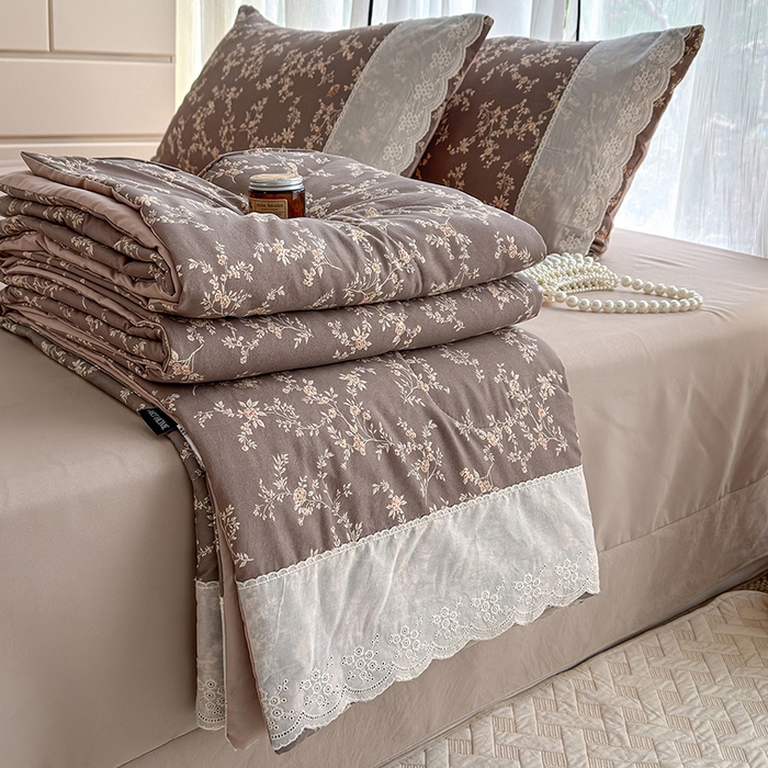 91家纺网 家纺一手货源 找家纺 （总）竹合家纺 2026春夏新款古法水洗仿棉云感棉夏被四件套全棉花边印花夏凉被空调被