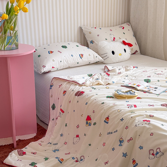 91家纺网 家纺一手货源 找家纺 桃子家居 2026新款A类卡通小清新奶乎乎高品质牛奶丝软糯针织棉嵌绳工艺夏被系列 针织嵌绳-星梦猫咪