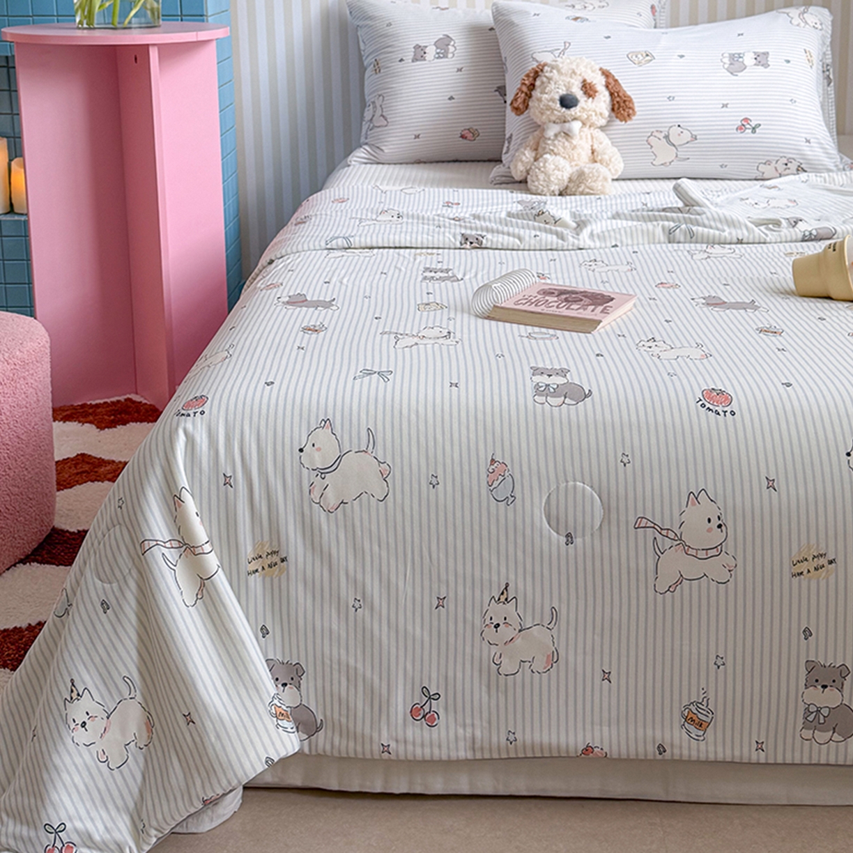 91家纺网 家纺一手货源 找家纺 桃子家居 2026新款A类卡通小清新奶乎乎高品质牛奶丝软糯针织棉嵌绳工艺夏被系列 针织嵌绳-元气小狗