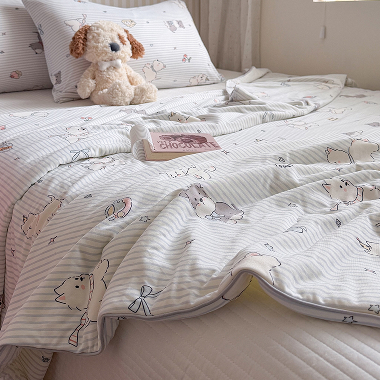 91家纺网 家纺一手货源 找家纺 桃子家居 2026新款A类卡通小清新奶乎乎高品质牛奶丝软糯针织棉嵌绳工艺夏被系列 针织嵌绳-元气小狗