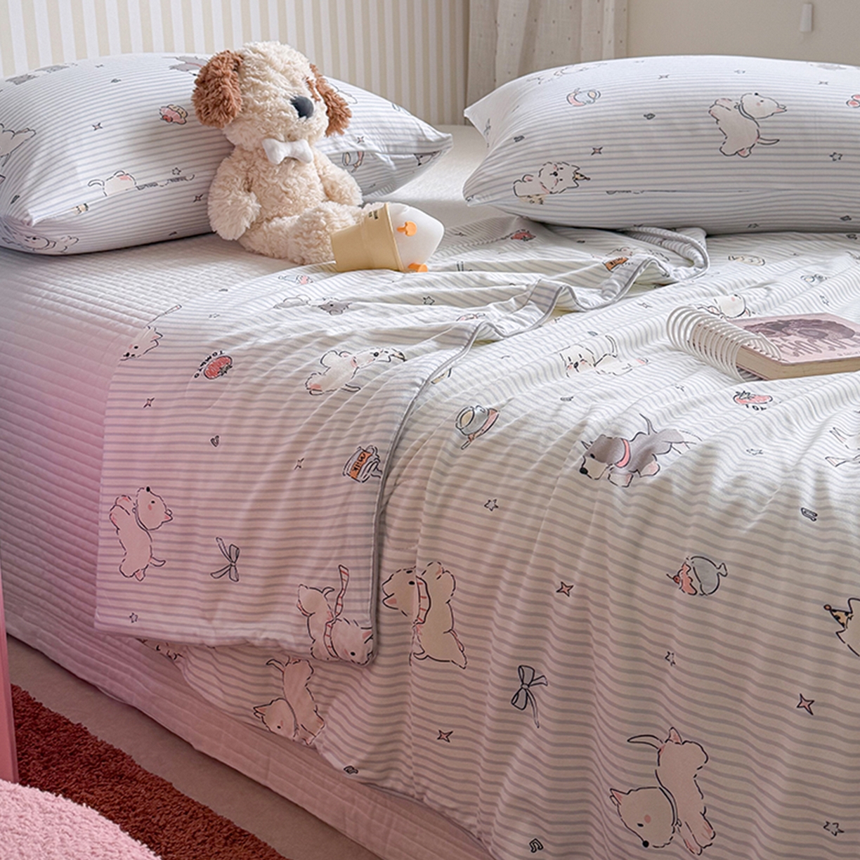 91家纺网 家纺一手货源 找家纺 桃子家居 2026新款A类卡通小清新奶乎乎高品质牛奶丝软糯针织棉嵌绳工艺夏被系列 针织嵌绳-元气小狗