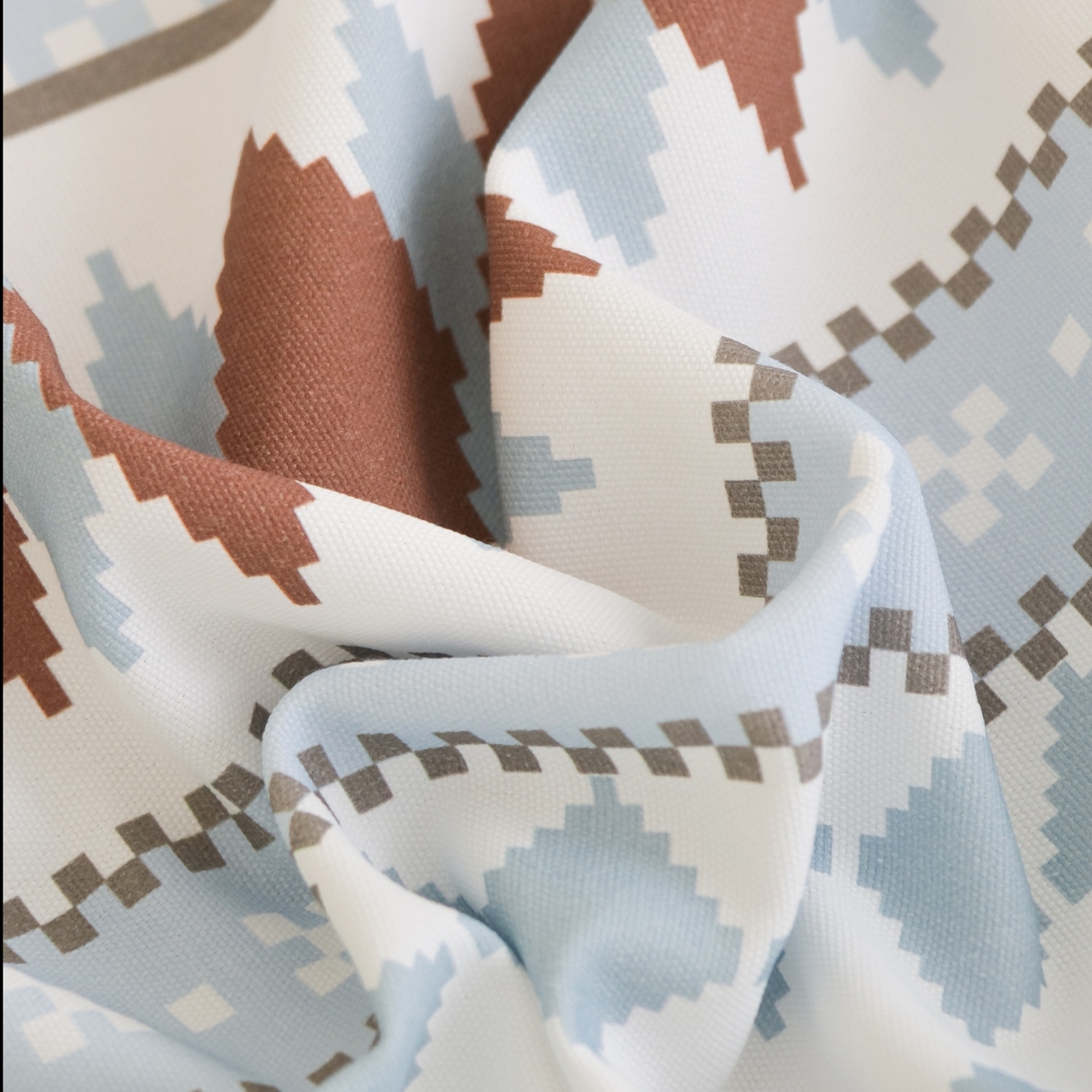 91家纺网 家纺一手货源 找家纺 慕绸家纺（原萌宝老粗布厂家） 2026新款原棉细纱工艺款亲肤柔软老粗布床单凉席席子春夏热门款-直播热卖圆角花边款 尤米