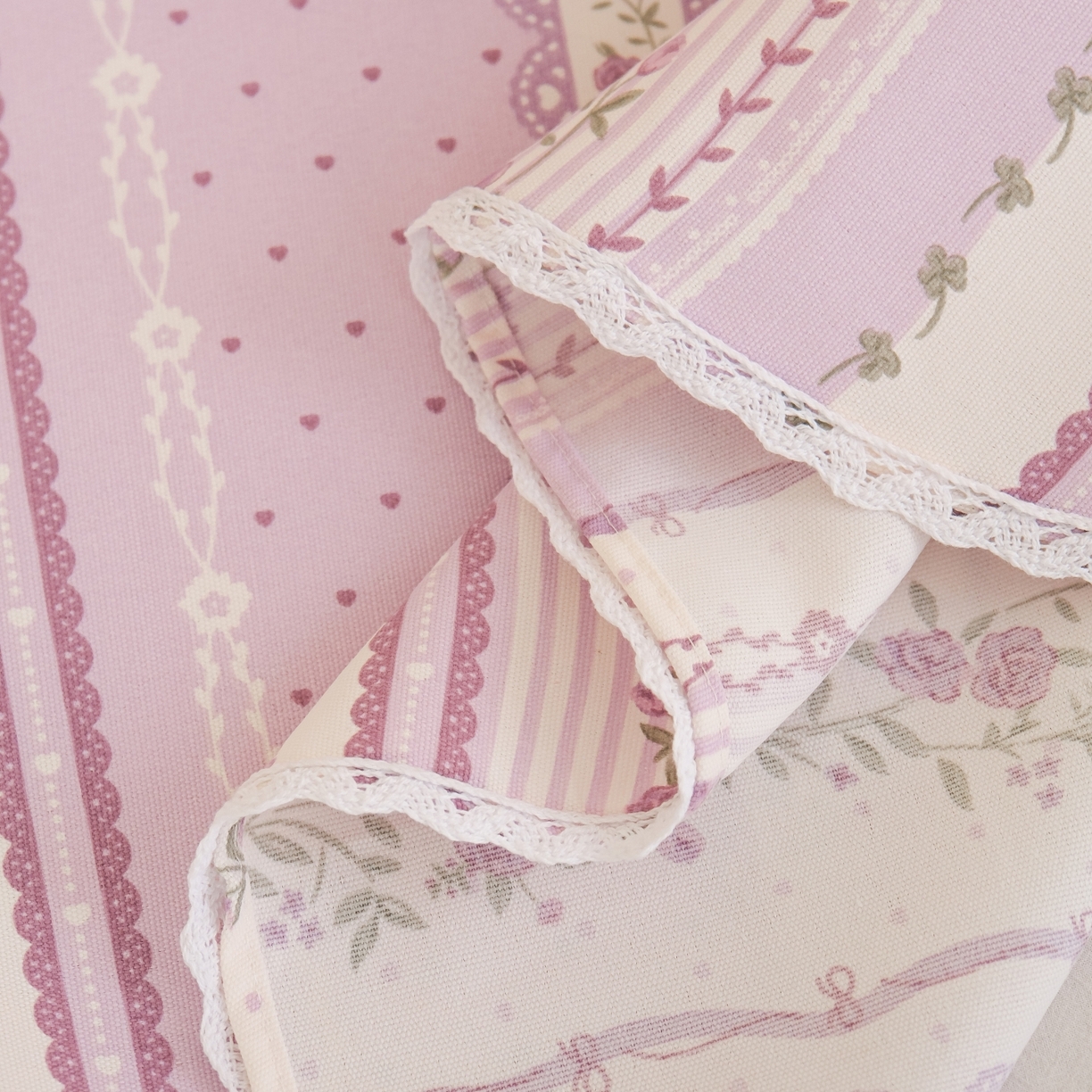 91家纺网 家纺一手货源 找家纺 慕绸家纺（原萌宝老粗布厂家） 2026新款原棉细纱工艺款亲肤柔软老粗布床单凉席席子春夏热门款-直播热卖圆角花边款 紫鸢