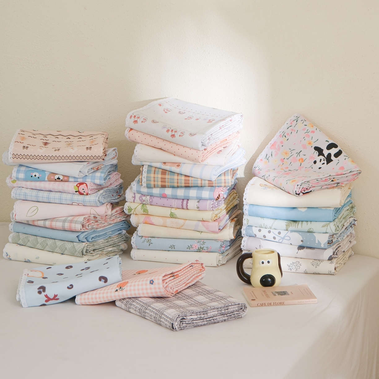 91家纺网 家纺一手货源 找家纺 慕绸家纺（原萌宝老粗布厂家） 2026新款原棉细纱工艺款亲肤柔软老粗布床单凉席席子春夏热门款-直播热卖圆角花边款 组合