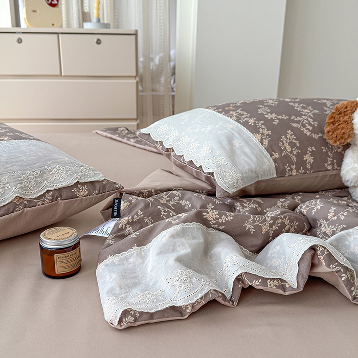 91家纺网 家纺一手货源 找家纺 竹合家纺 2026春夏新款古法水洗仿棉云感棉夏被四件套全棉花边印花夏凉被空调被 安之若素