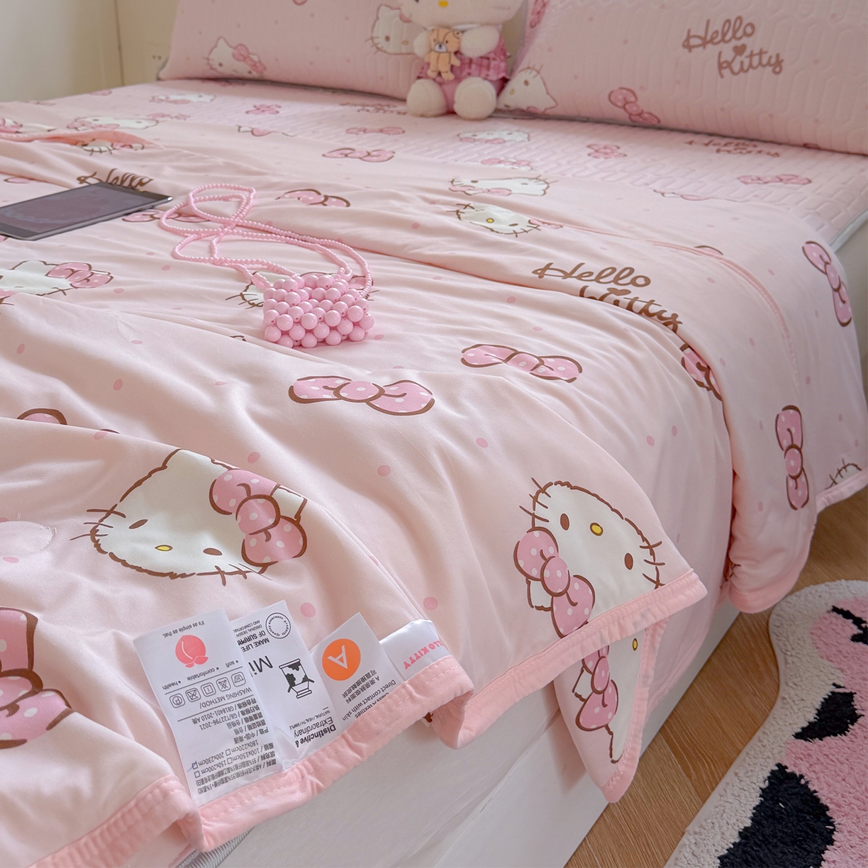 91家纺网 家纺一手货源 找家纺 （总）桃子家居 2026新款A类三丽鸥高品质可组合凉感丝乳胶席牛奶丝针织棉软糯夏被四件套