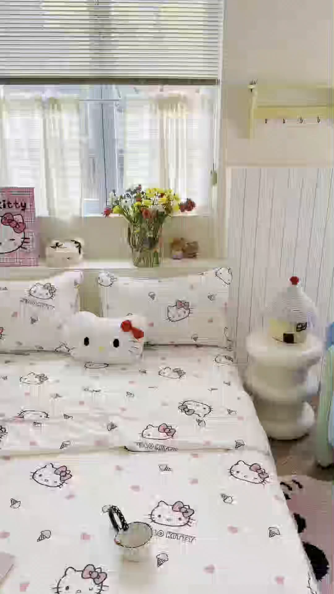 91家纺网 家纺一手货源 找家纺 桃子家居 2026新款A类三丽鸥高品质可组合凉感丝乳胶席牛奶丝针织棉软糯夏被四件套 三丽鸥夏凉-粉粉甜筒KT