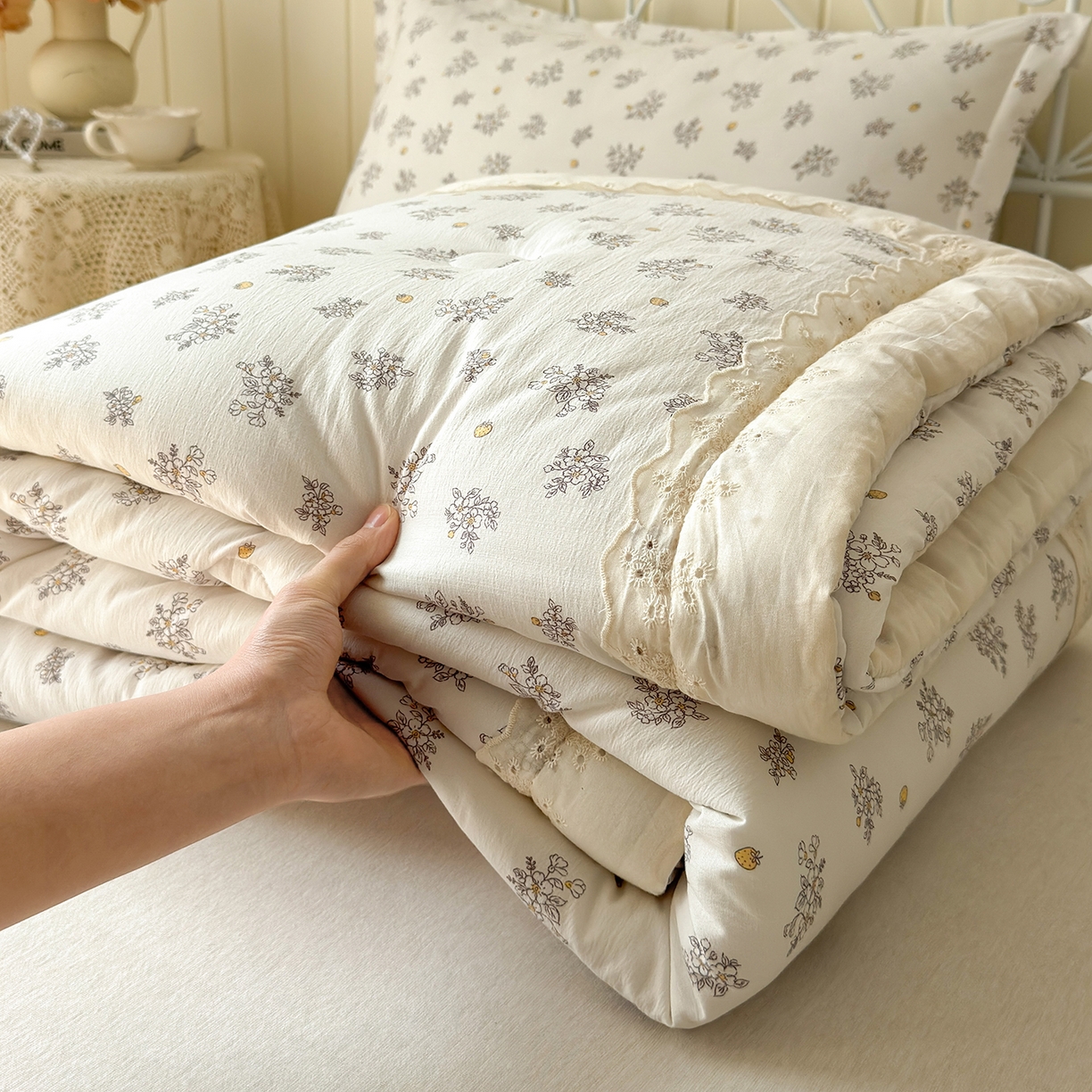 91家纺网 家纺一手货源 找家纺 （总）景眠 2026春夏新款花边款大豆夏被夏凉被空调被