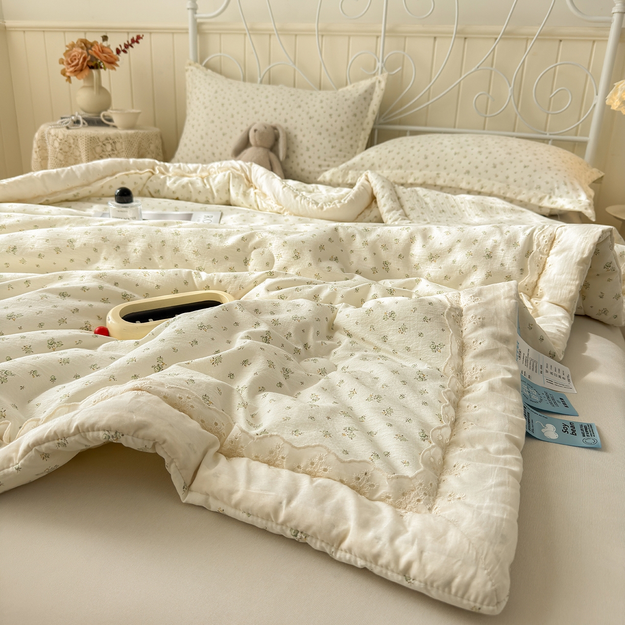 91家纺网 家纺一手货源 找家纺 景眠 2026春夏新款花边款大豆夏被夏凉被空调被 繁花点点