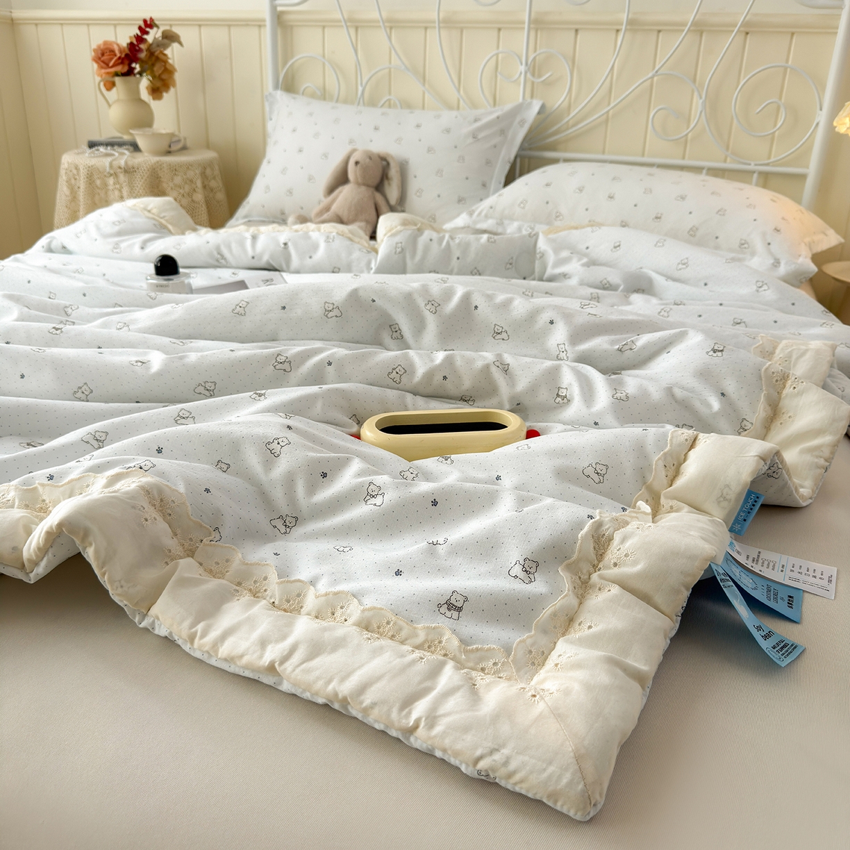 91家纺网 家纺一手货源 找家纺 景眠 2026春夏新款花边款大豆夏被夏凉被空调被 淘气小熊