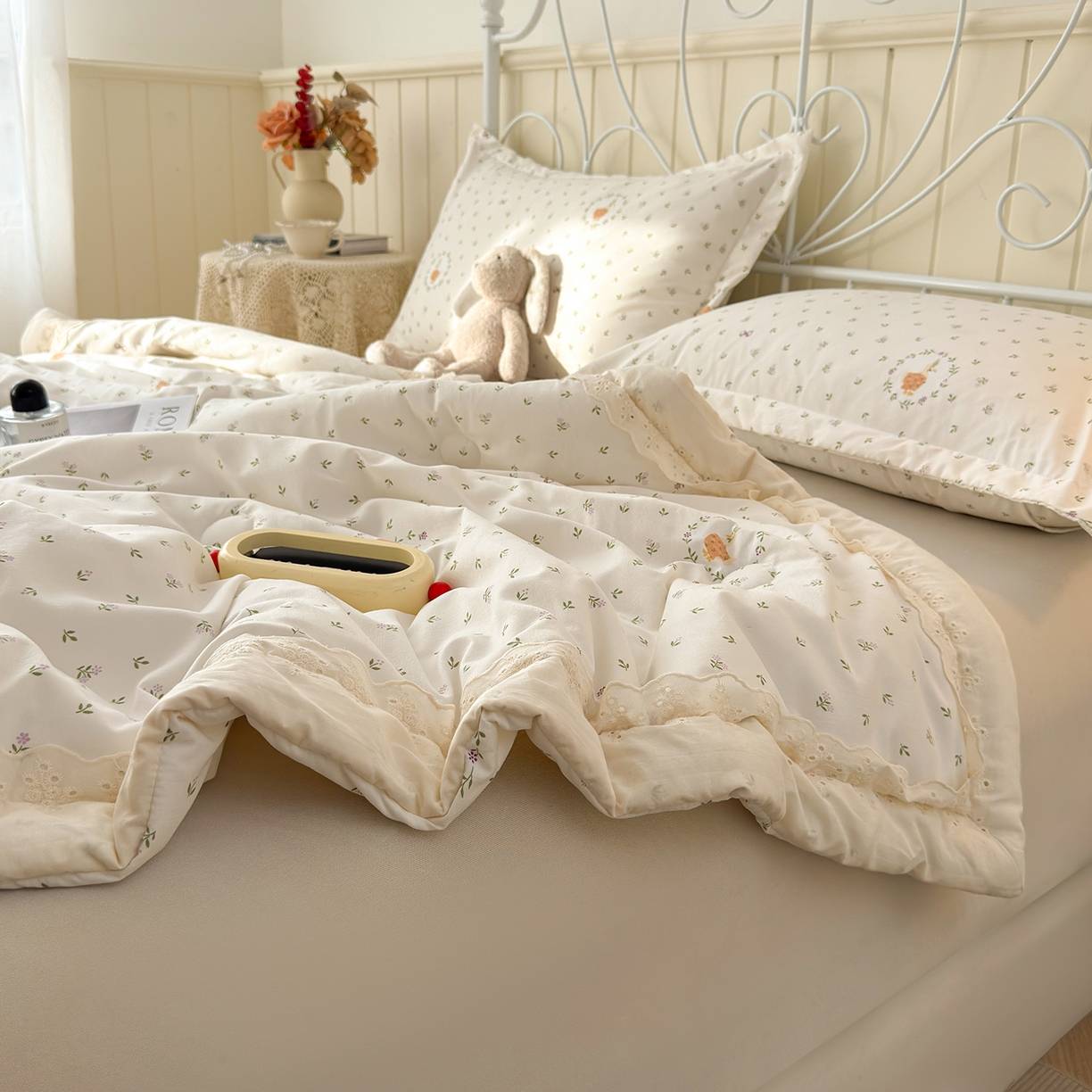 91家纺网 家纺一手货源 找家纺 景眠 2026春夏新款花边款大豆夏被夏凉被空调被 花田鸭