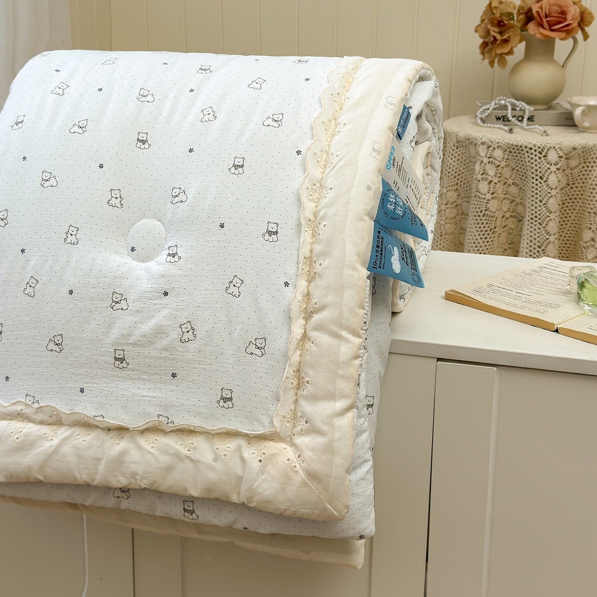 91家纺网 家纺一手货源 找家纺 景眠 2026春夏新款花边款大豆夏被夏凉被空调被 淘气小熊