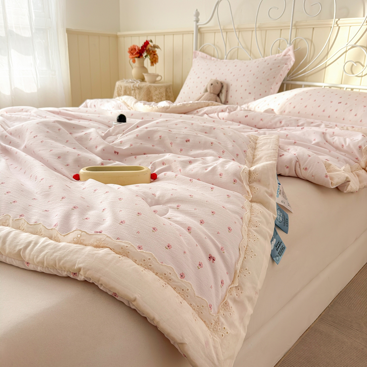 91家纺网 家纺一手货源 找家纺 景眠 2026春夏新款花边款大豆夏被夏凉被空调被 小小花园