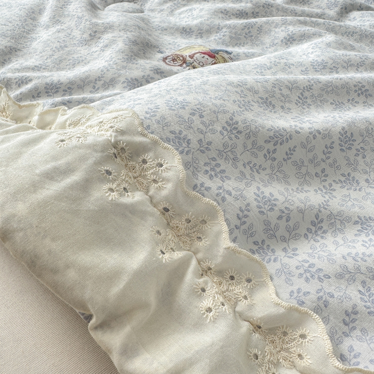 91家纺网 家纺一手货源 找家纺 景眠 2026春夏新款花边款大豆夏被夏凉被空调被 南瓜车