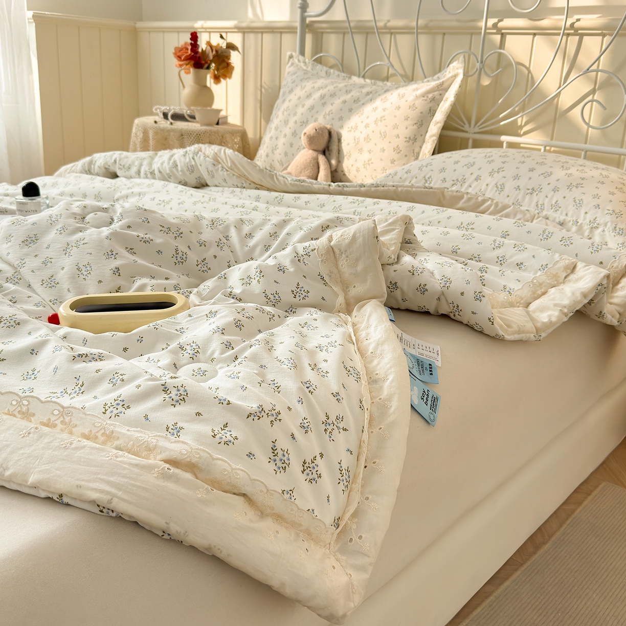 91家纺网 家纺一手货源 找家纺 景眠 2026春夏新款花边款大豆夏被夏凉被空调被 星野玫瑰