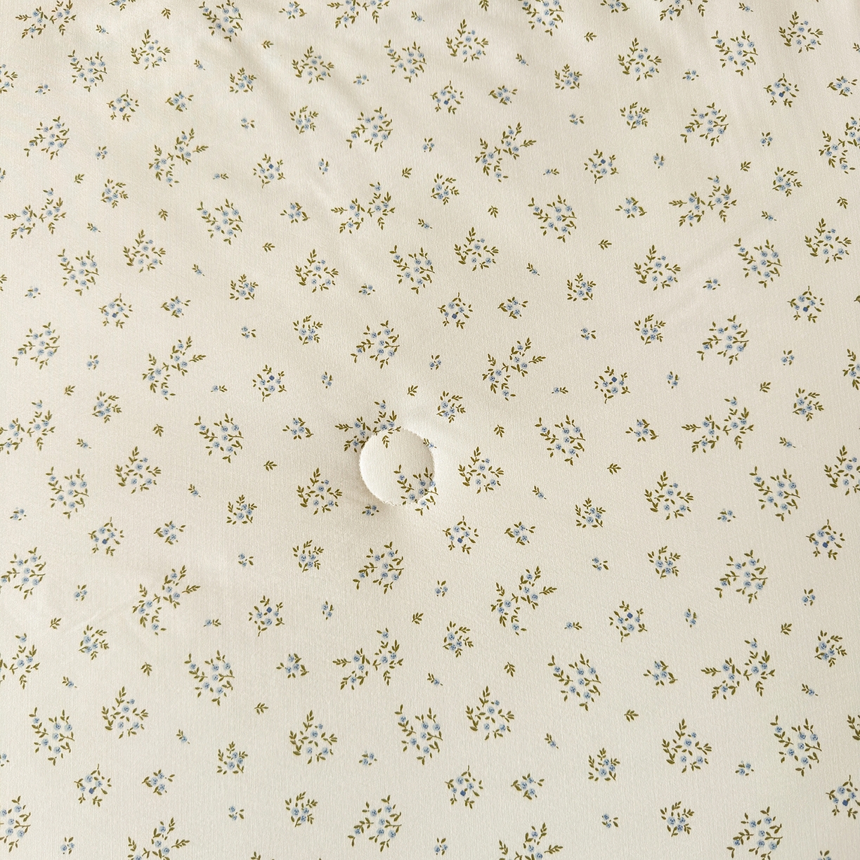 91家纺网 家纺一手货源 找家纺 景眠 2026春夏新款花边款大豆夏被夏凉被空调被 星野玫瑰