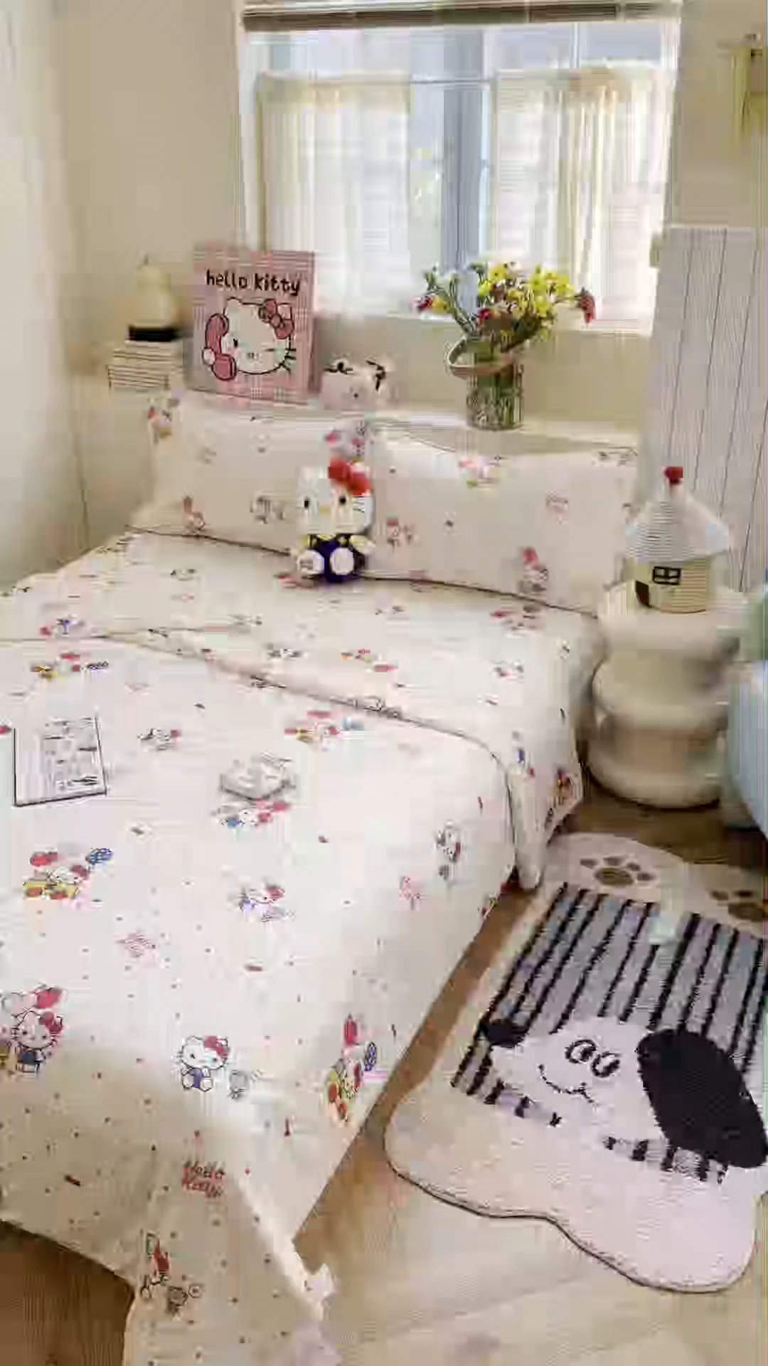 91家纺网 家纺一手货源 找家纺 桃子家居 2026新款A类三丽鸥高品质可组合凉感丝乳胶席牛奶丝针织棉软糯夏被四件套 三丽鸥夏凉-气球美美KT