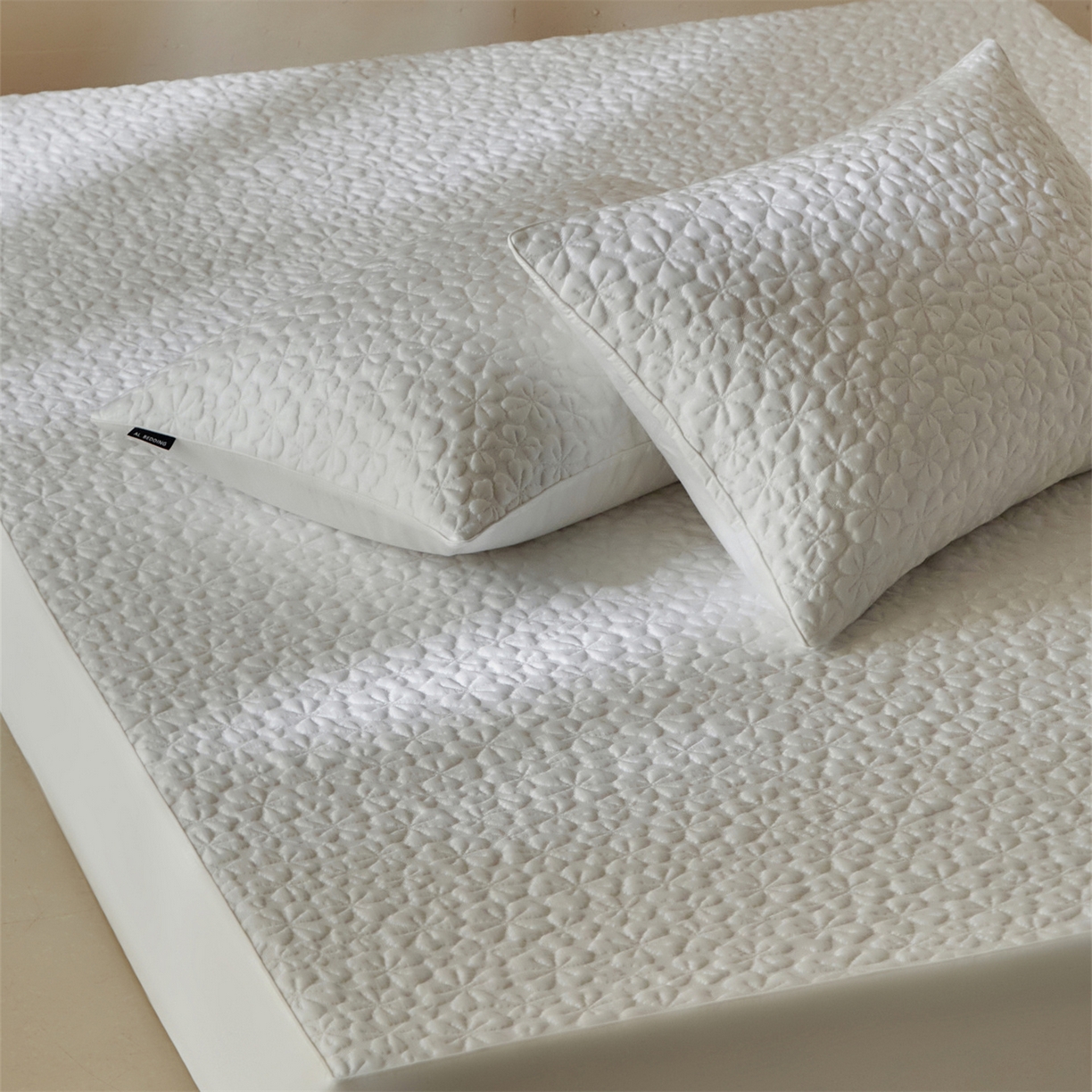 91家纺网 家纺一手货源 找家纺 傲蕾良品  2026新款出口韩国高分子冰丝软凉席【床笠&平铺款】 花间集