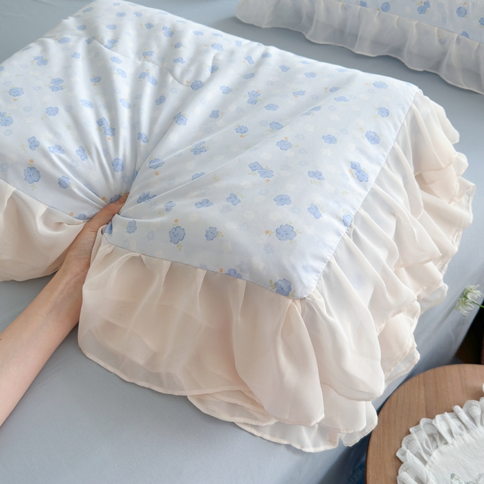 91家纺网 家纺一手货源 找家纺 港岛妹妹 2026新款雪纺花边夏被夏凉被空调被 粉黛-浅蓝