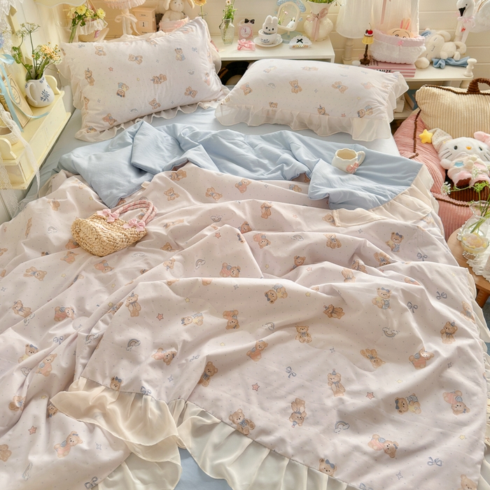 91家纺网 家纺一手货源 找家纺 港岛妹妹 2026新款雪纺花边夏被夏凉被空调被 蓝仔小熊-粉