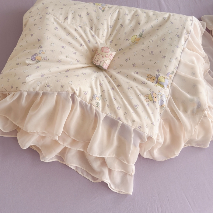 91家纺网 家纺一手货源 找家纺 港岛妹妹 2026新款雪纺花边夏被夏凉被空调被 萌兔花园-米