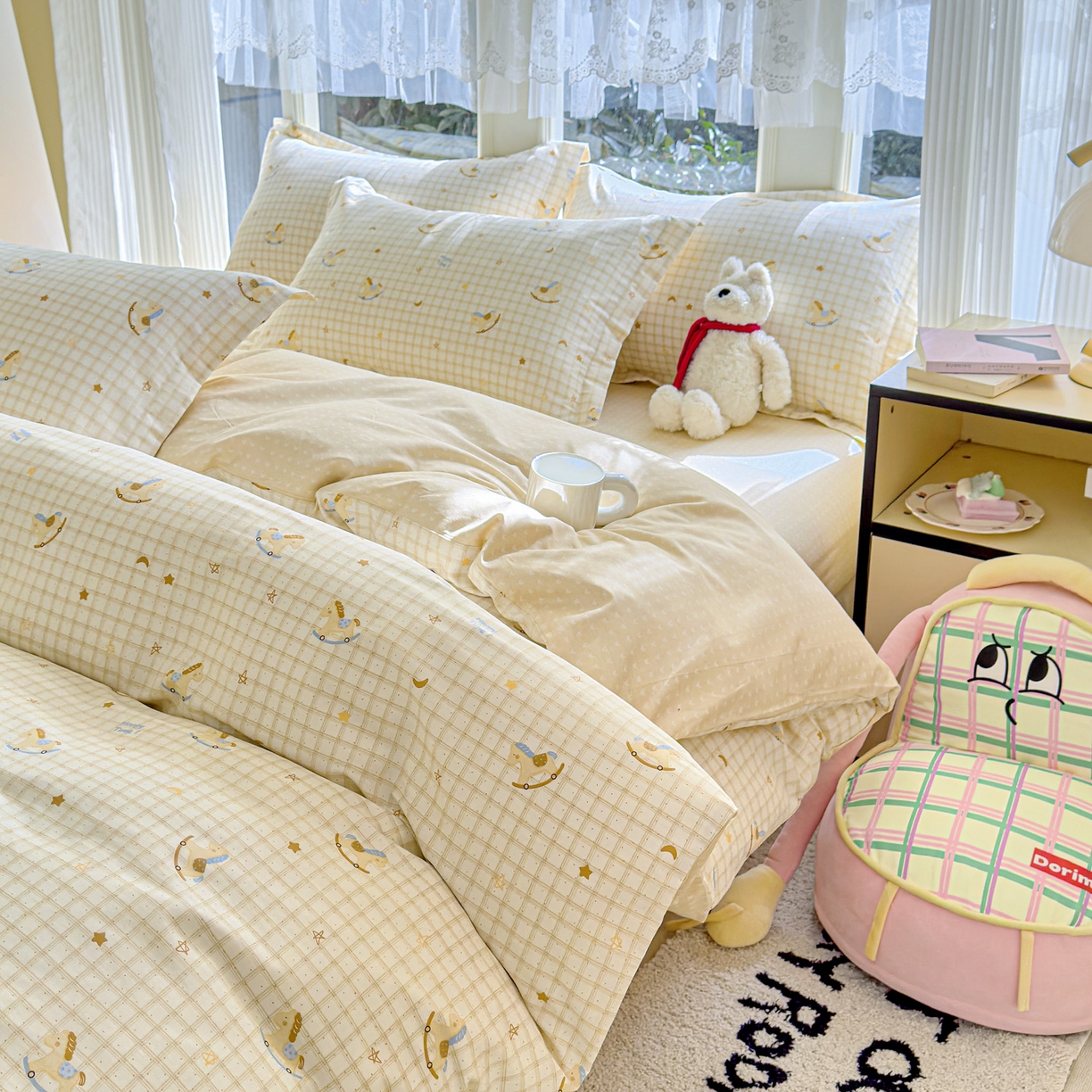 91家纺网 家纺一手货源 找家纺 洺兰家居 2026新款全棉纯棉13070小清新印花四件套 木马星梦