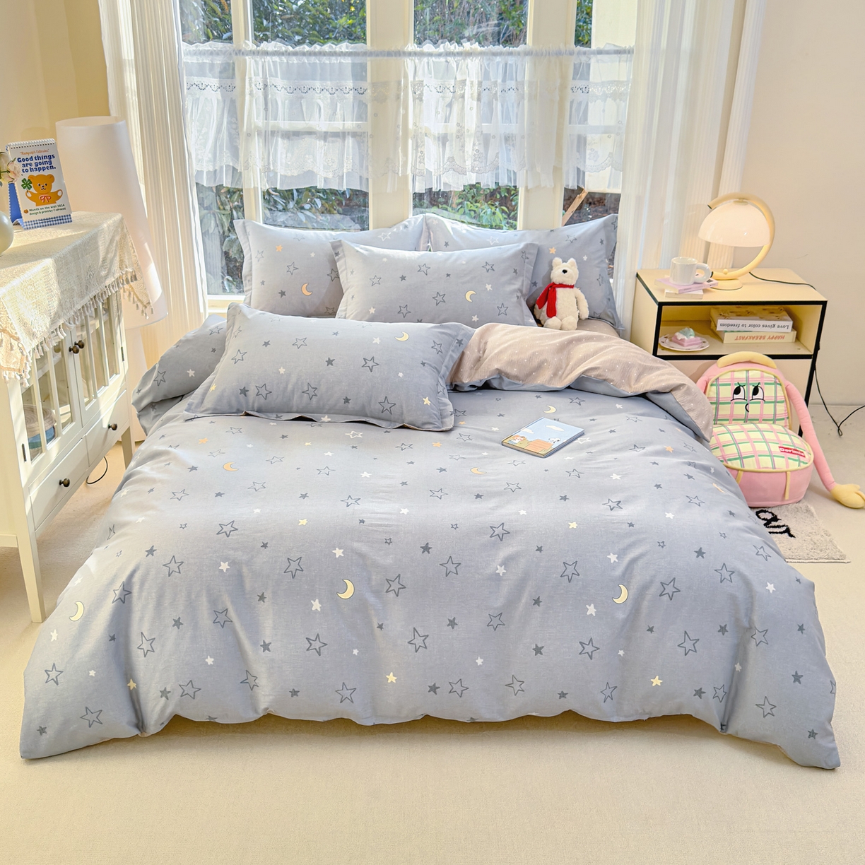 91家纺网 家纺一手货源 找家纺 洺兰家居 2026新款全棉纯棉13070小清新印花四件套 星空奇遇