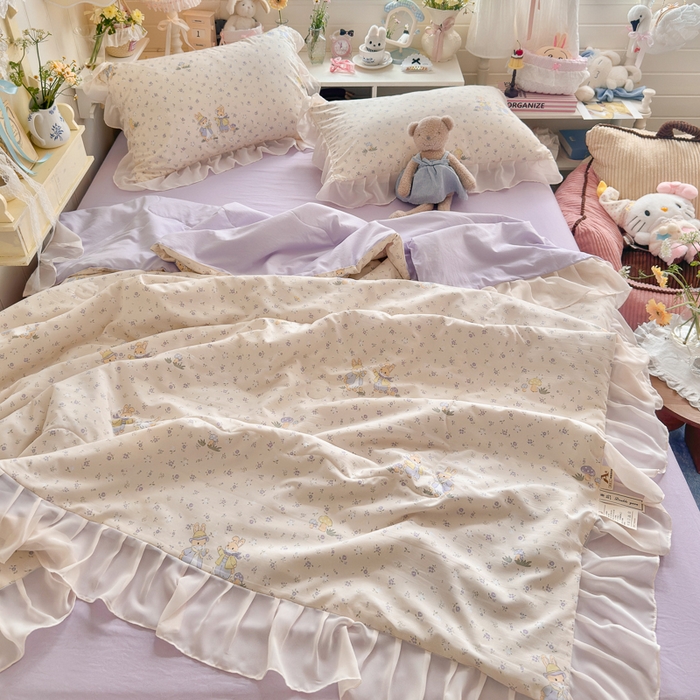 91家纺网 家纺一手货源 找家纺 港岛妹妹 2026新款雪纺花边夏被夏凉被空调被 萌兔花园-米