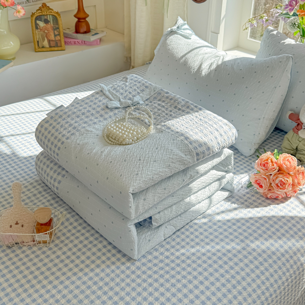 爱彼家纺 2026春夏新款提花泡芙棉拼角蝴蝶结软乎乎的撸猫感单夏被夏被四件套-甜莓气泡 泡芙夏被-海盐蓝波点