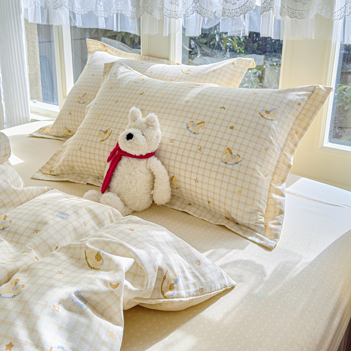 91家纺网 家纺一手货源 找家纺 洺兰家居 2026新款全棉纯棉13070小清新印花四件套 木马星梦