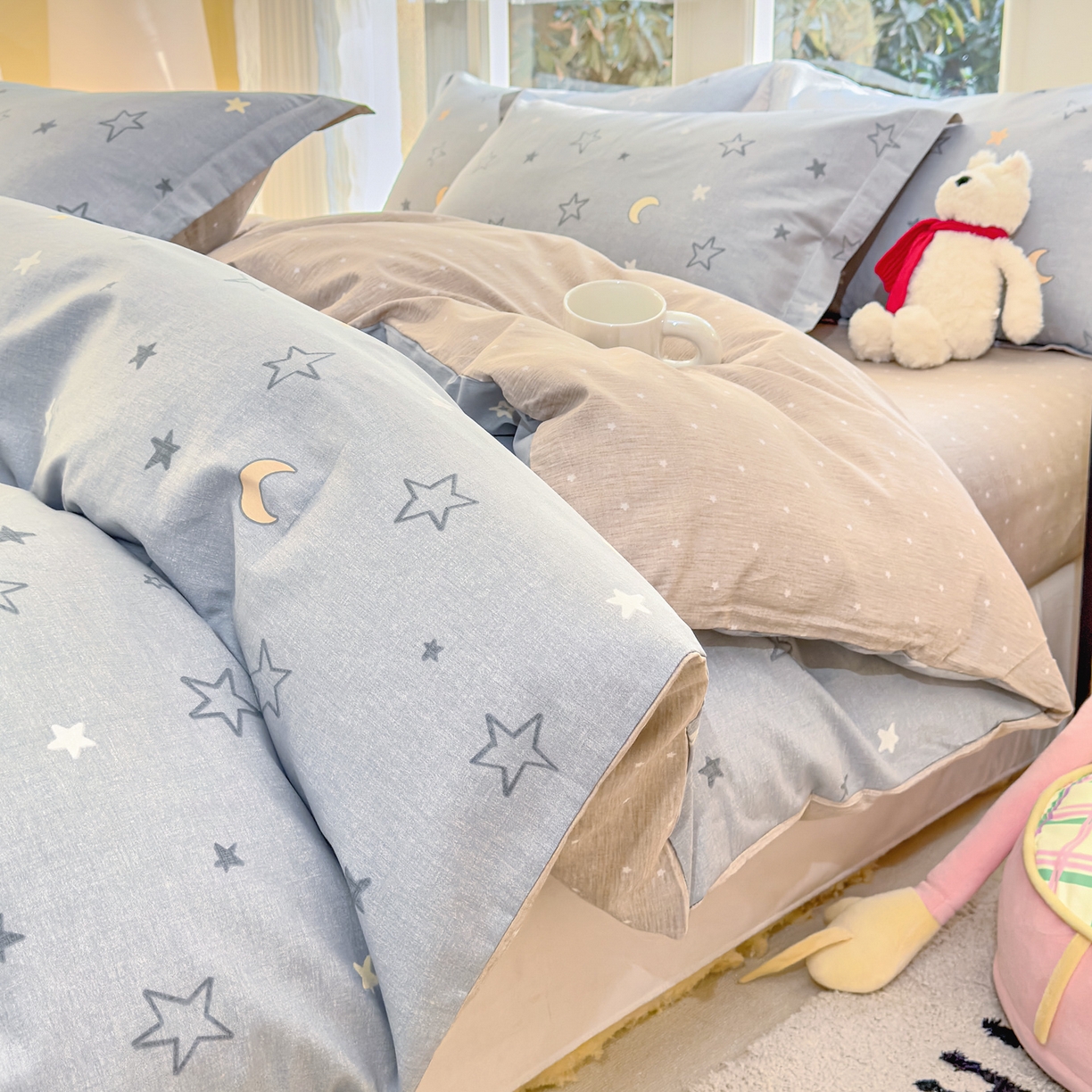 91家纺网 家纺一手货源 找家纺 洺兰家居 2026新款全棉纯棉13070小清新印花四件套 星空奇遇