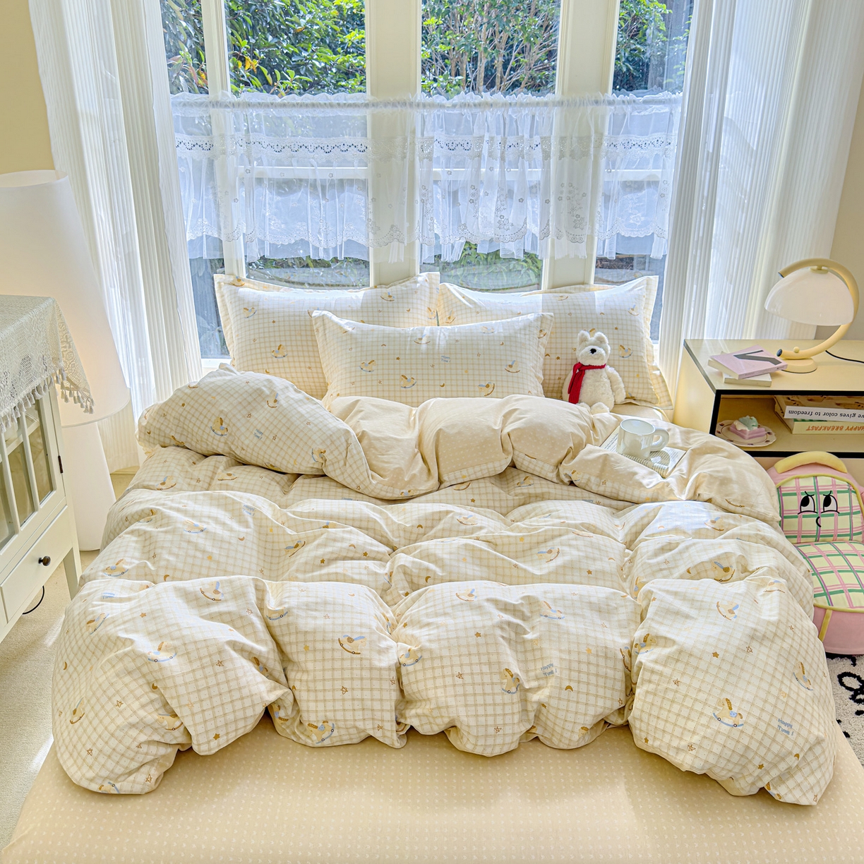 91家纺网 家纺一手货源 找家纺 洺兰家居 2026新款全棉纯棉13070小清新印花四件套 木马星梦