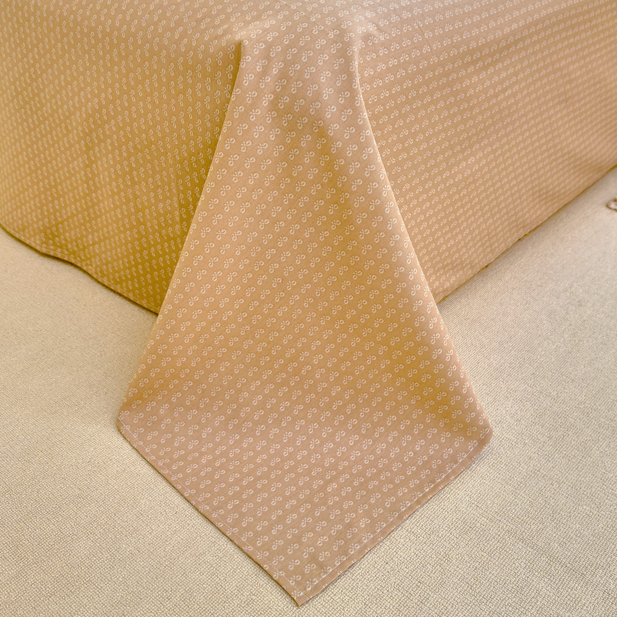 91家纺网 家纺一手货源 找家纺 洺兰家居 2026新款全棉纯棉13070小清新印花四件套 汪星人