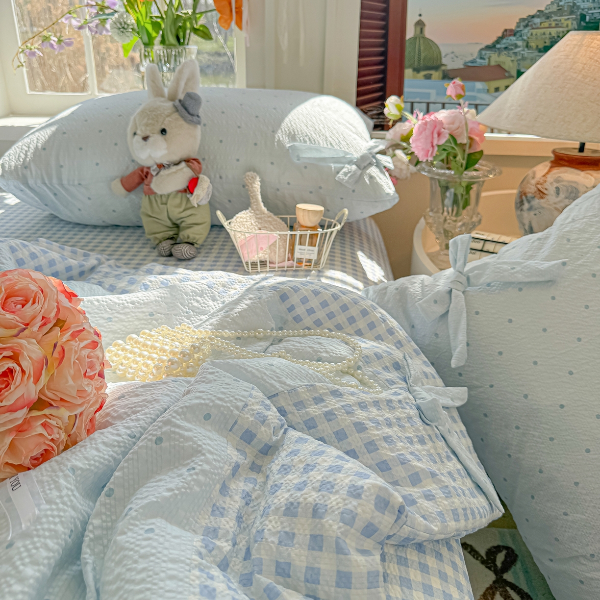 91家纺网 家纺一手货源 找家纺 爱彼家纺 2026春夏新款提花泡芙棉拼角蝴蝶结软乎乎的撸猫感单夏被夏被四件套-甜莓气泡 泡芙夏被-海盐蓝波点