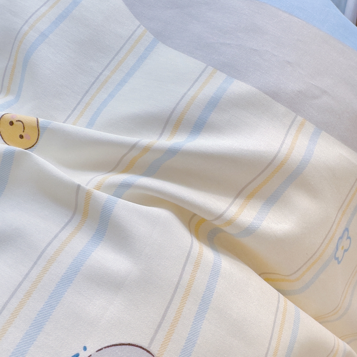 91家纺网 家纺一手货源 找家纺 洺兰家居 2026新款全棉纯棉13070小清新印花四件套 森林派对