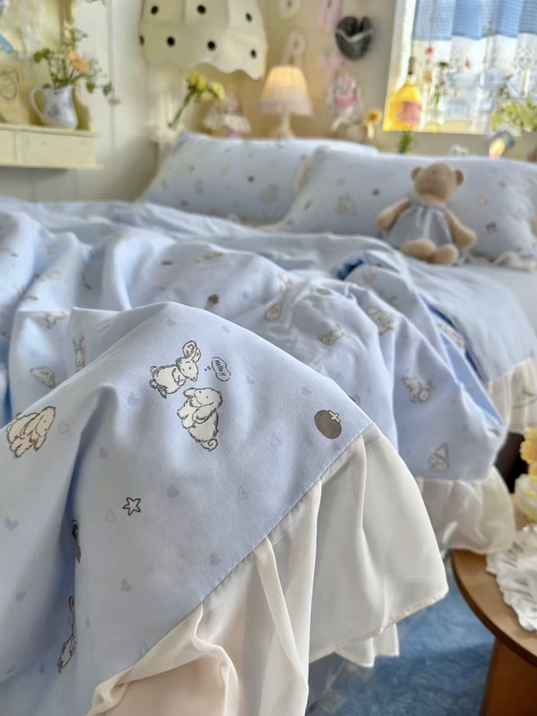 91家纺网 家纺一手货源 找家纺 港岛妹妹 2026新款雪纺花边夏被夏凉被空调被 兔薇薇-蓝