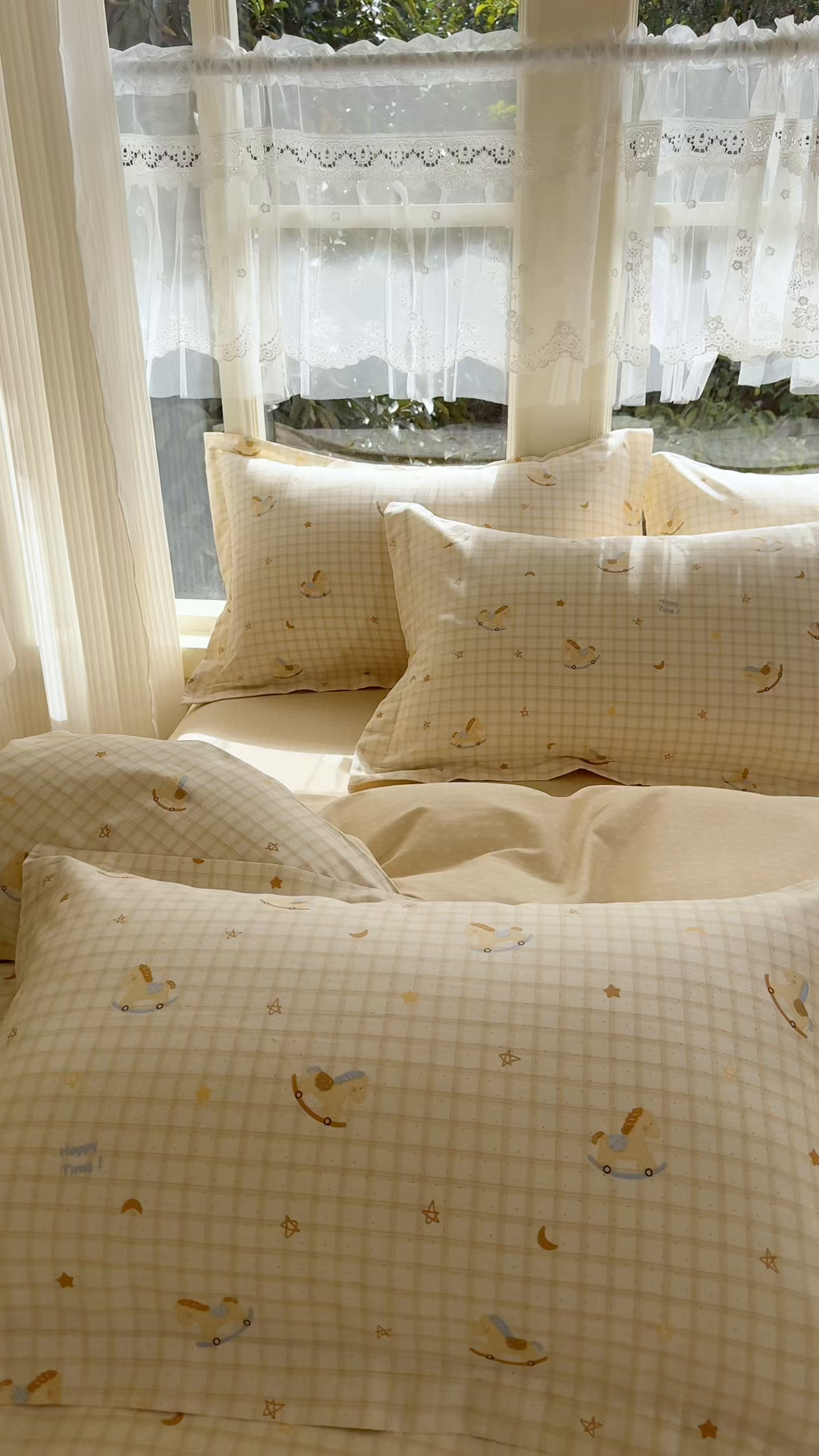 91家纺网 家纺一手货源 找家纺 洺兰家居 2026新款全棉纯棉13070小清新印花四件套 木马星梦