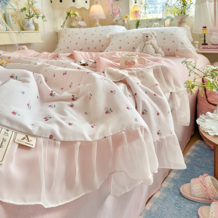 91家纺网 家纺一手货源 找家纺 港岛妹妹 2026新款雪纺花边夏被夏凉被空调被 小草莓