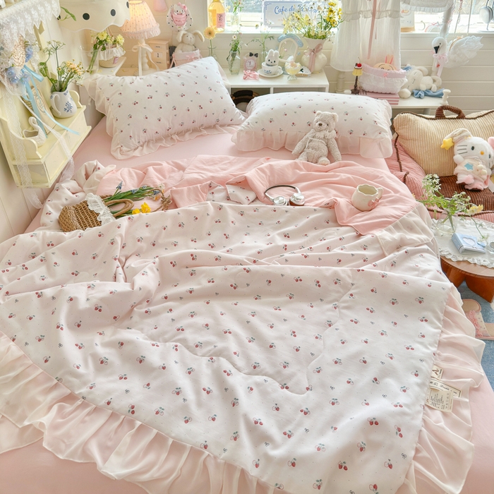 91家纺网 家纺一手货源 找家纺 港岛妹妹 2026新款雪纺花边夏被夏凉被空调被 小草莓