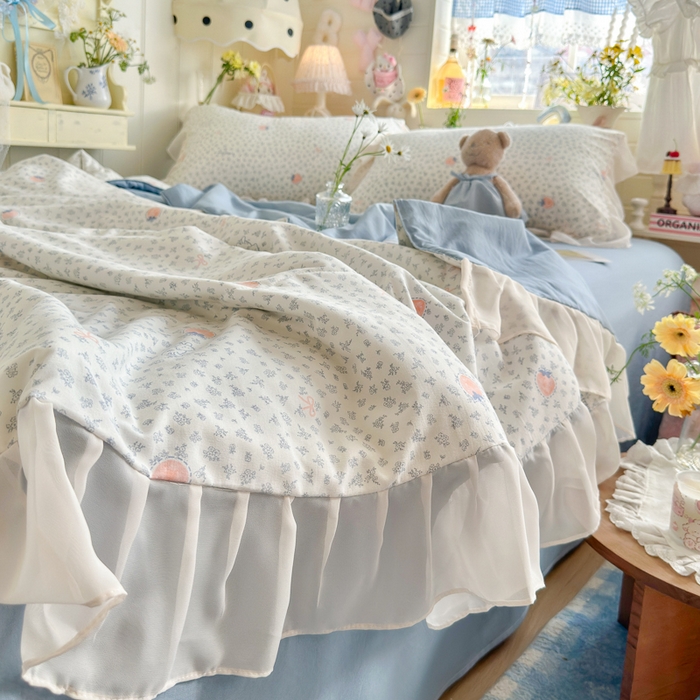 91家纺网 家纺一手货源 找家纺 港岛妹妹 2026新款雪纺花边夏被夏凉被空调被 枝枝草莓