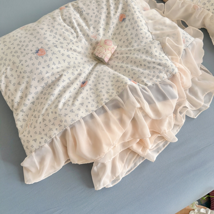 91家纺网 家纺一手货源 找家纺 港岛妹妹 2026新款雪纺花边夏被夏凉被空调被 枝枝草莓