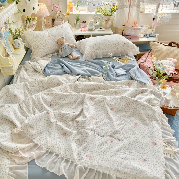 91家纺网 家纺一手货源 找家纺 港岛妹妹 2026新款雪纺花边夏被夏凉被空调被 枝枝草莓