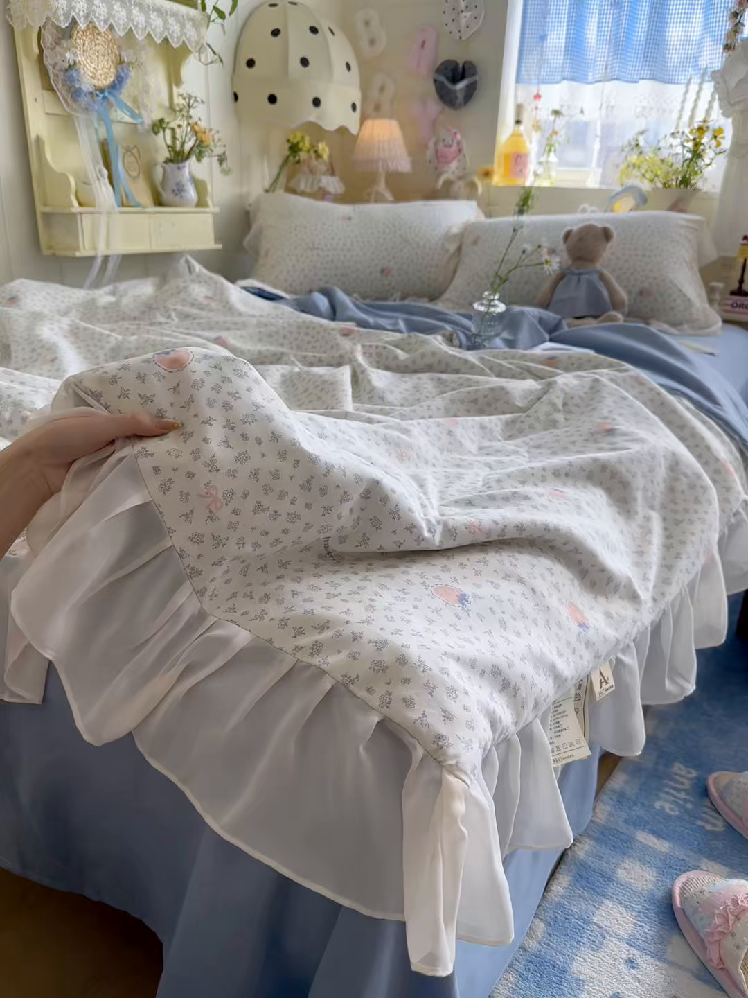 91家纺网 家纺一手货源 找家纺 港岛妹妹 2026新款雪纺花边夏被夏凉被空调被 枝枝草莓