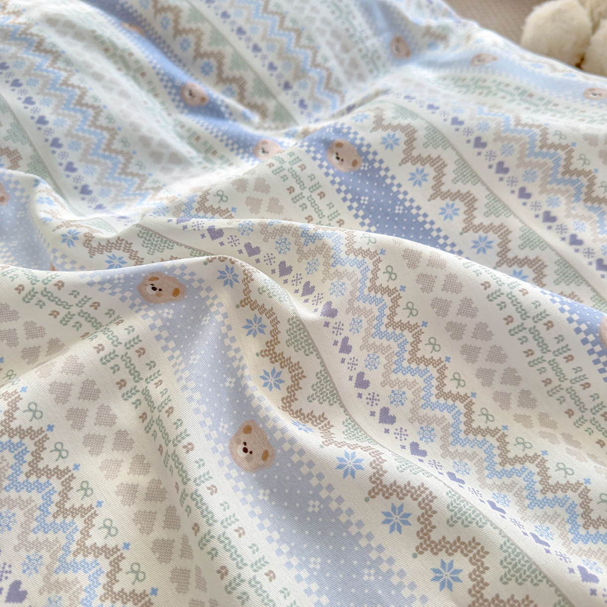 91家纺网 家纺一手货源 找家纺 洺兰家居 2026新款全棉纯棉13070小清新印花单被套被套单件 格纹小熊