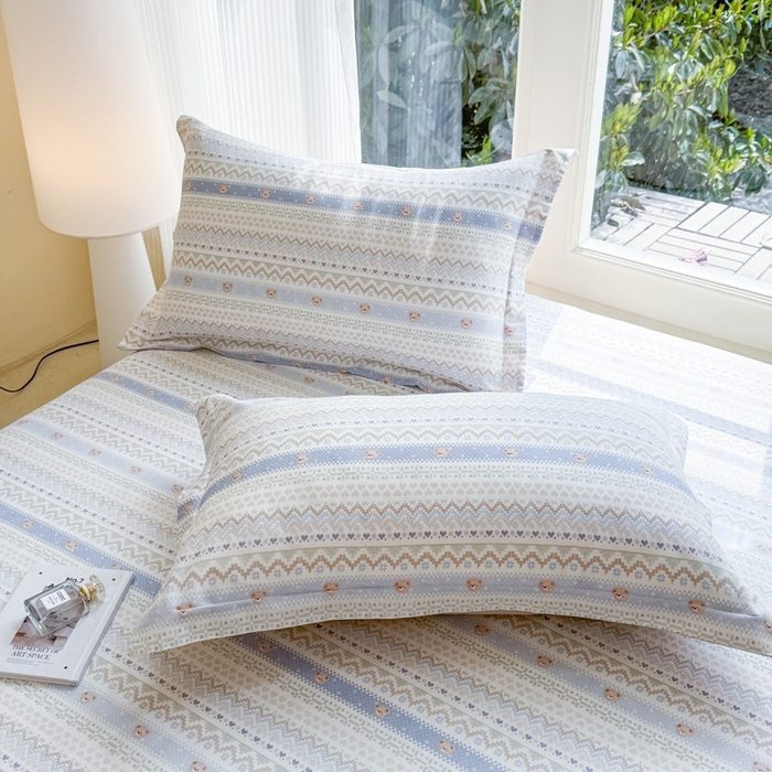 洺兰家居 2026新款全棉纯棉13070小清新印花单枕套枕套单件 格纹小熊