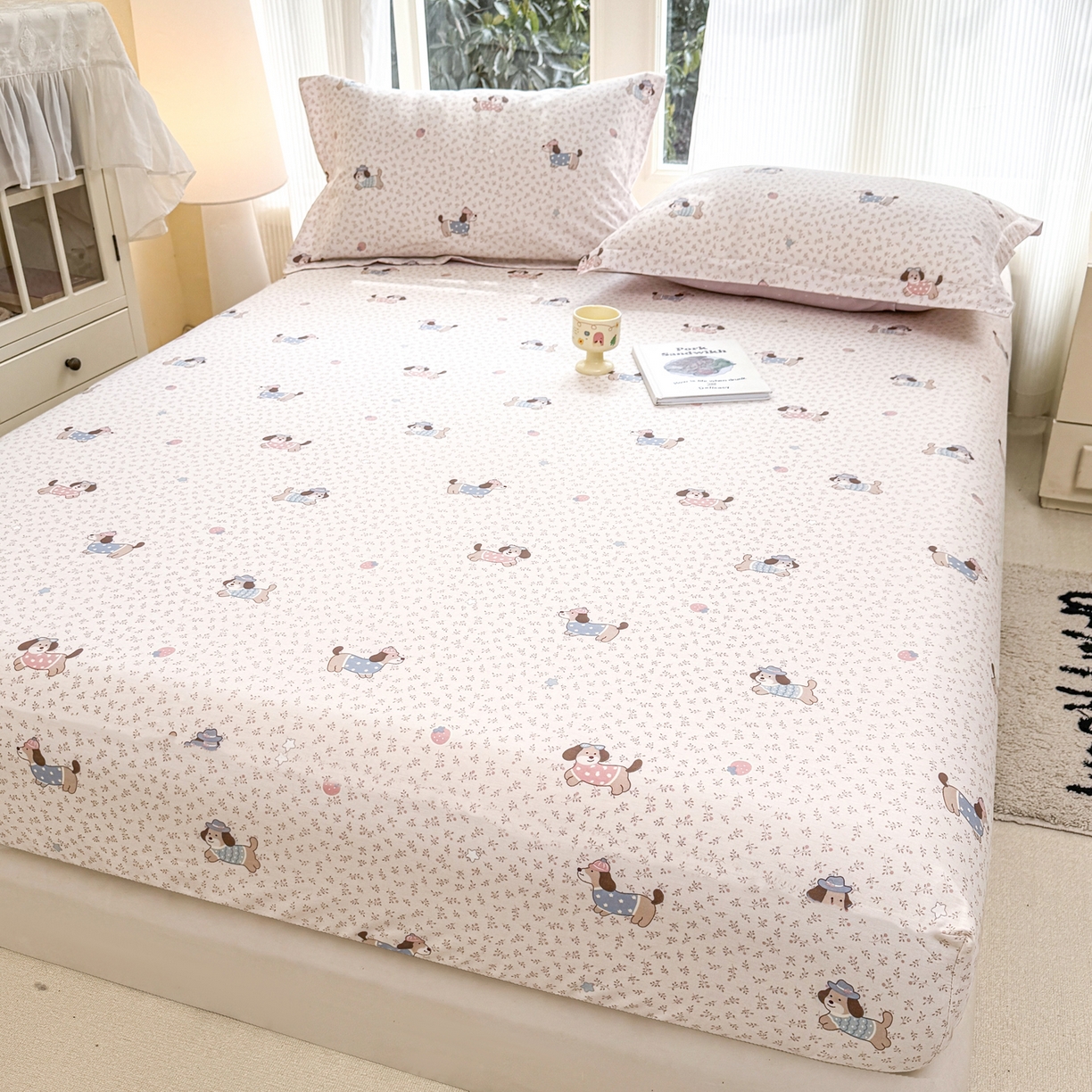 91家纺网 家纺一手货源 找家纺 洺兰家居 2026新款全棉纯棉13070小清新印花单床笠床笠单件 狗狗日记