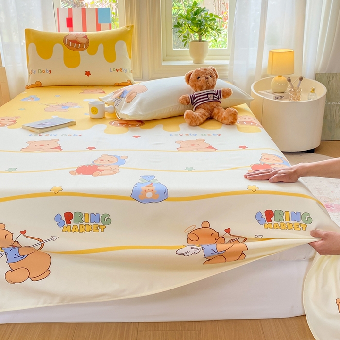 91家纺网 家纺一手货源 找家纺 晓时候 20226新款细纱原棉老粗布床单印花床单单件凉席三件套 萌趣小熊