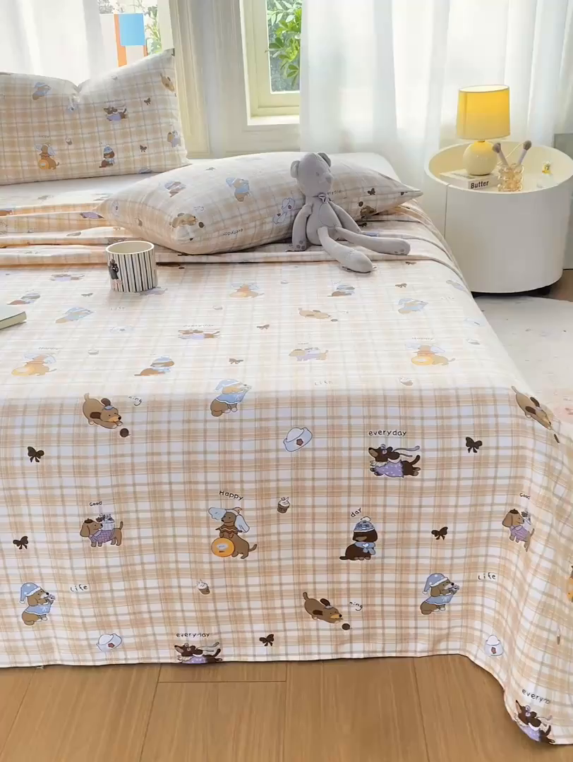 91家纺网 家纺一手货源 找家纺 晓时候 20226新款细纱原棉老粗布床单印花床单单件凉席三件套 欢乐小狗